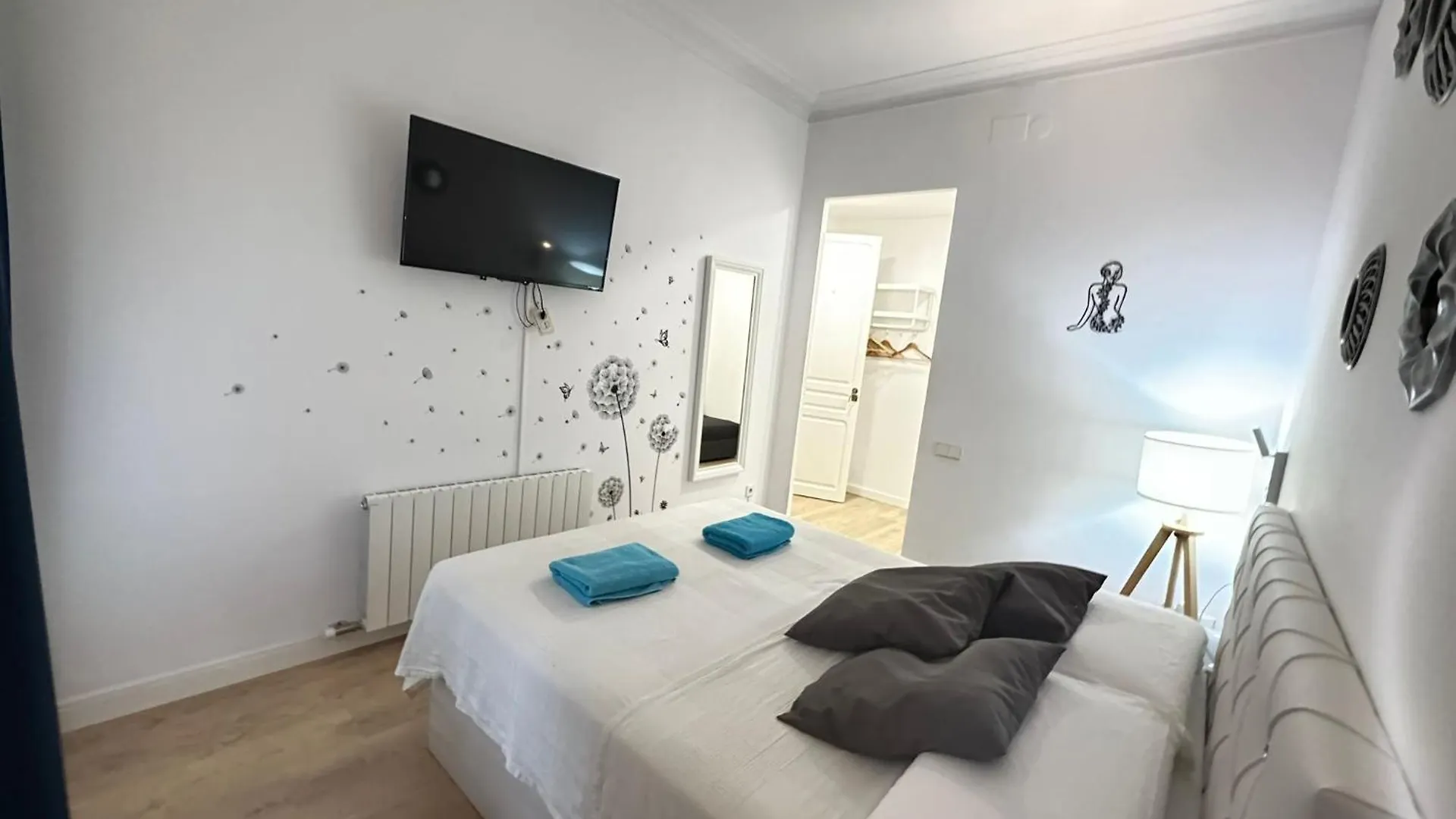Bed & Breakfast Alojamiento Flor Barcelona
